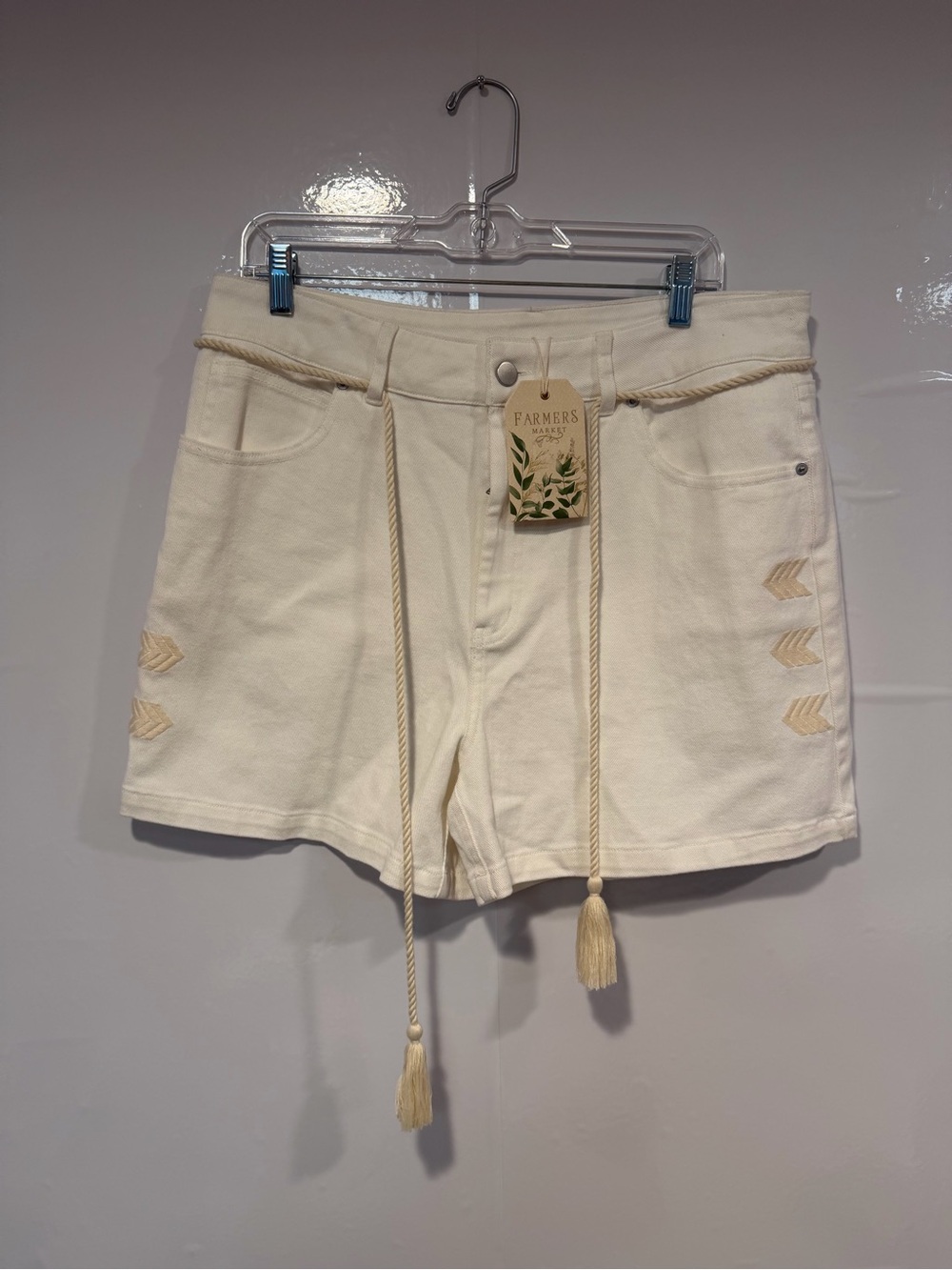 NWT Farmers Market Cream Rope-Tie Denim Women’s Shorts